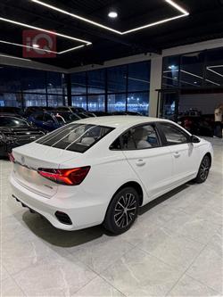 MG 5 Plus
